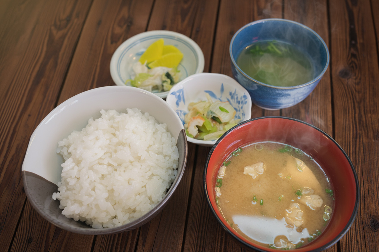 定食)各メニューに追加　1等米コシヒカリ